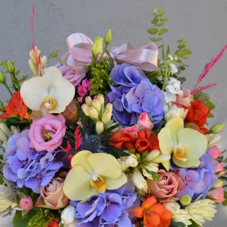 Aranjament floral in cutie - imagine 2