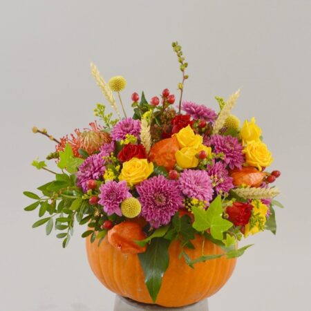 Toamna superba-aranjament floral in dovleac - imagine 2